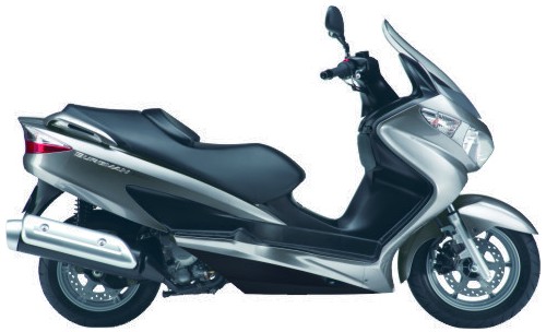 SUZUKI UH 200 2007, Silber