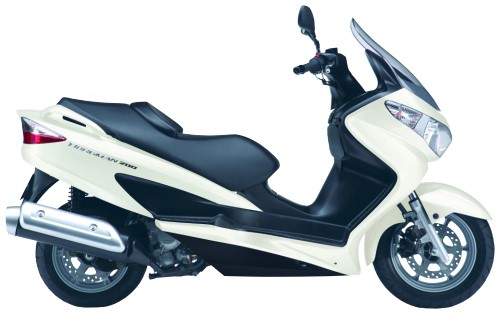 SUZUKI UH 200 2009, Weiss