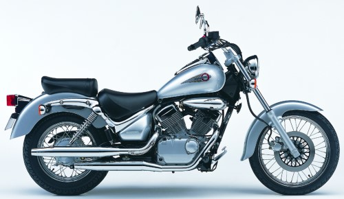 SUZUKI VL 125 LC 2003, Silber